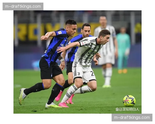 即时:巴萨vs国际米兰,莱万多夫斯基开场五分钟点球命中 即时:巴萨vs国际米兰,莱万多夫斯基开场五分钟点球命中