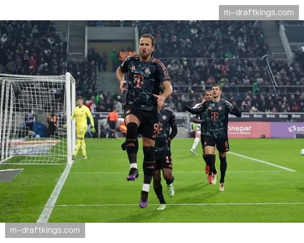 拜仁慕尼黑1-0小胜法兰克福,凯恩点射制胜,积分追平勒沃库森 拜仁慕尼黑1-0小胜法兰克福,凯恩点射制胜,积分追平勒沃库森